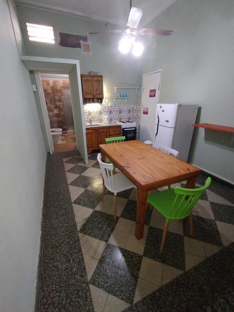 A Pasos de la Peatonal en el Centro Sur.
