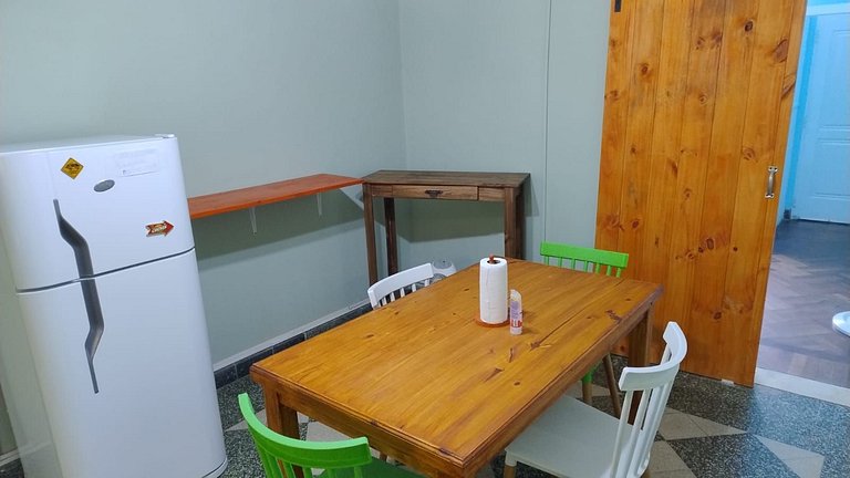 A Pasos de la Peatonal en el Centro Sur.