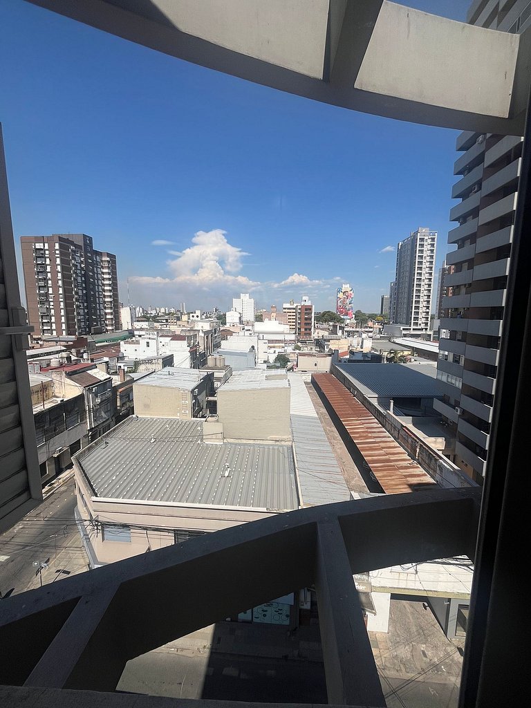 Departamento con Balcón y Asador en el Centro